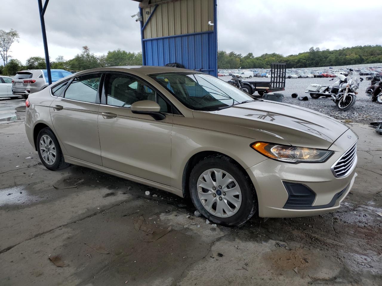 Ford Fusion S Image 11