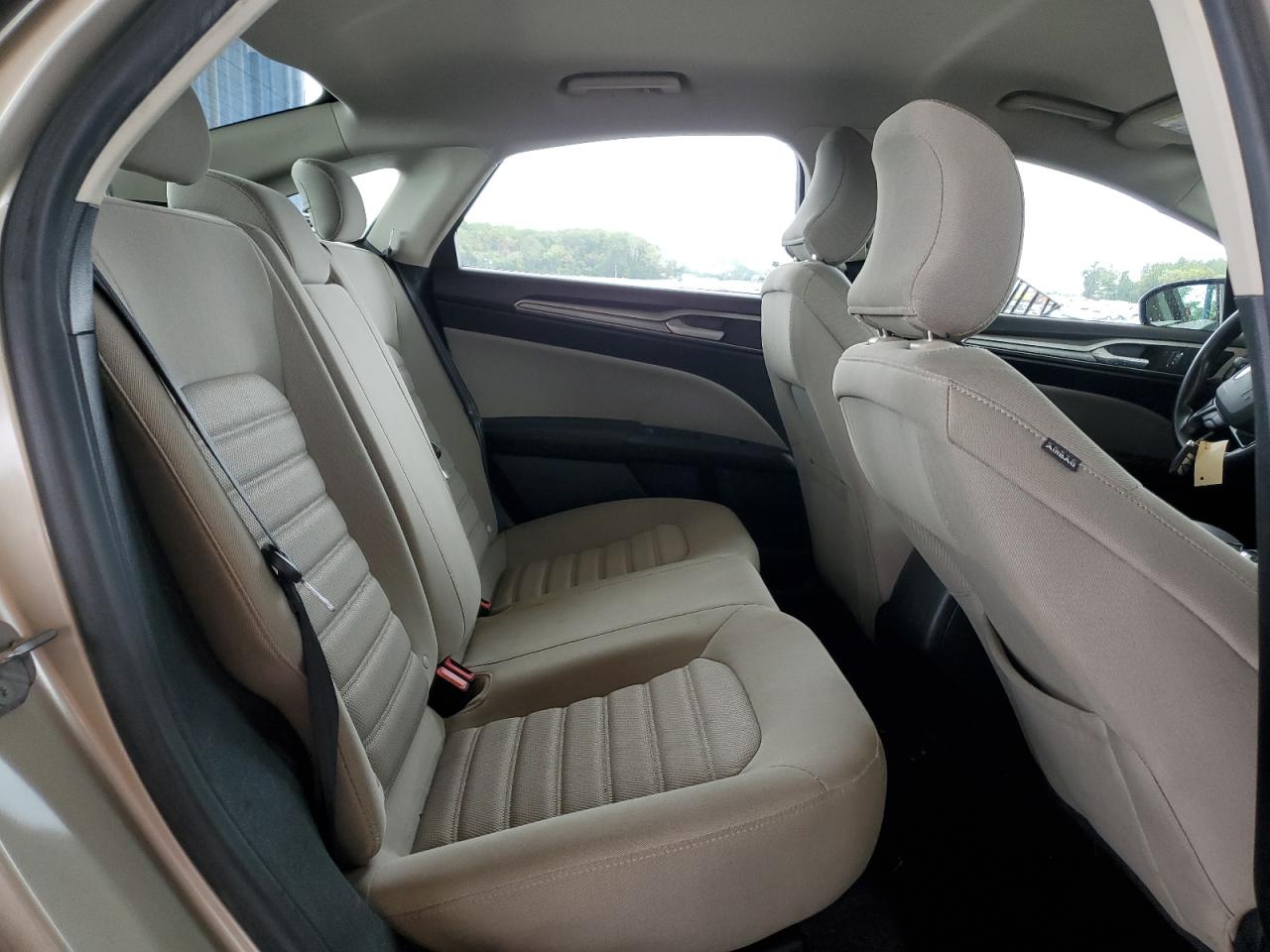 Ford Fusion S Image 7