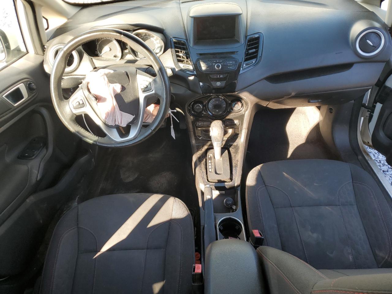 Ford Fiesta Se Image 9