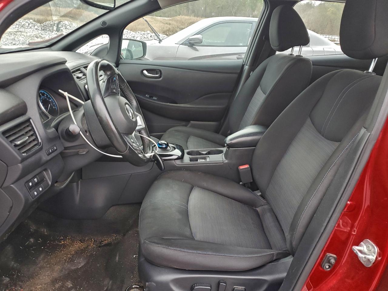 Nissan LEAF S Image 12