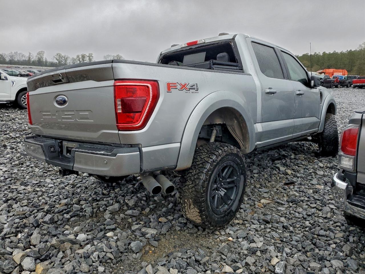 Ford F-150 Supercrew Image 7