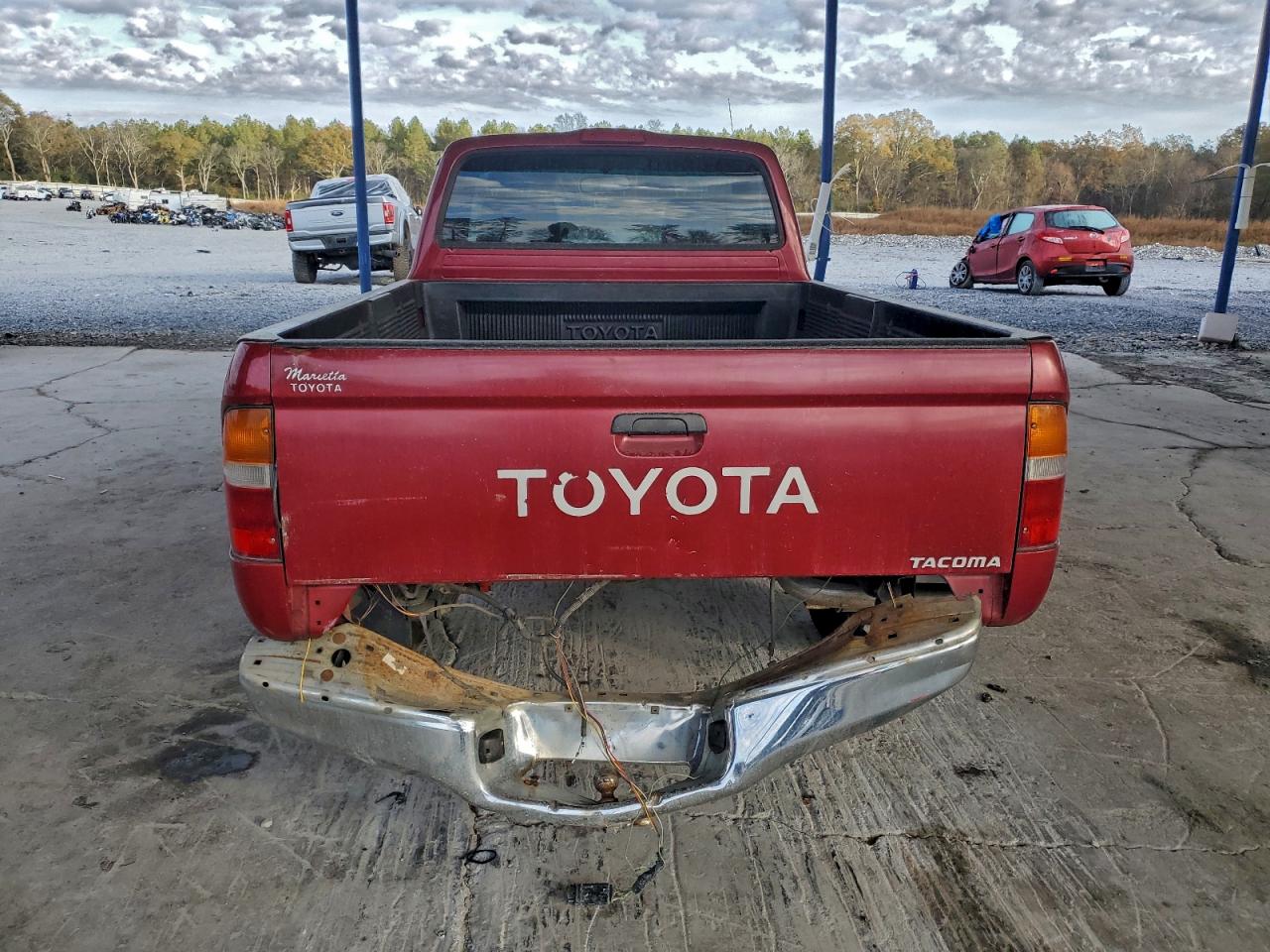 Toyota Tacoma Image 6
