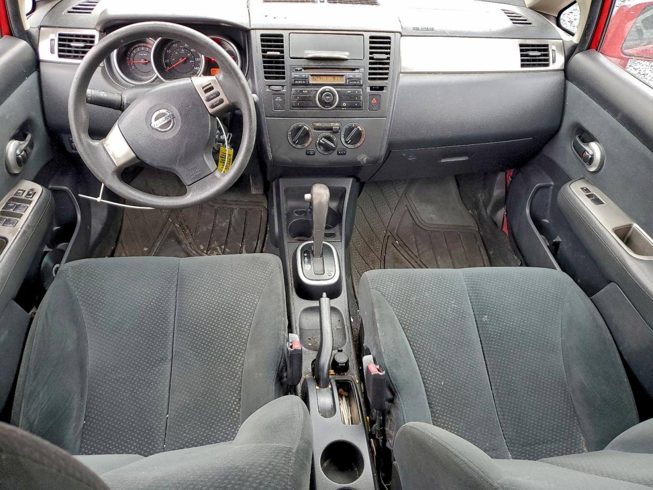 Nissan Versa S Image 11