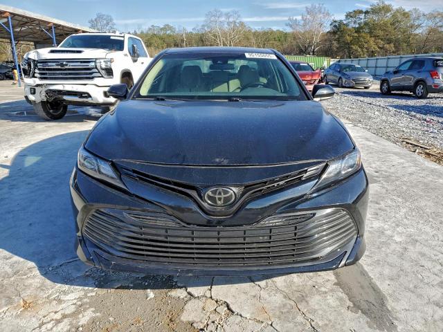 Toyota Camry L Image 9