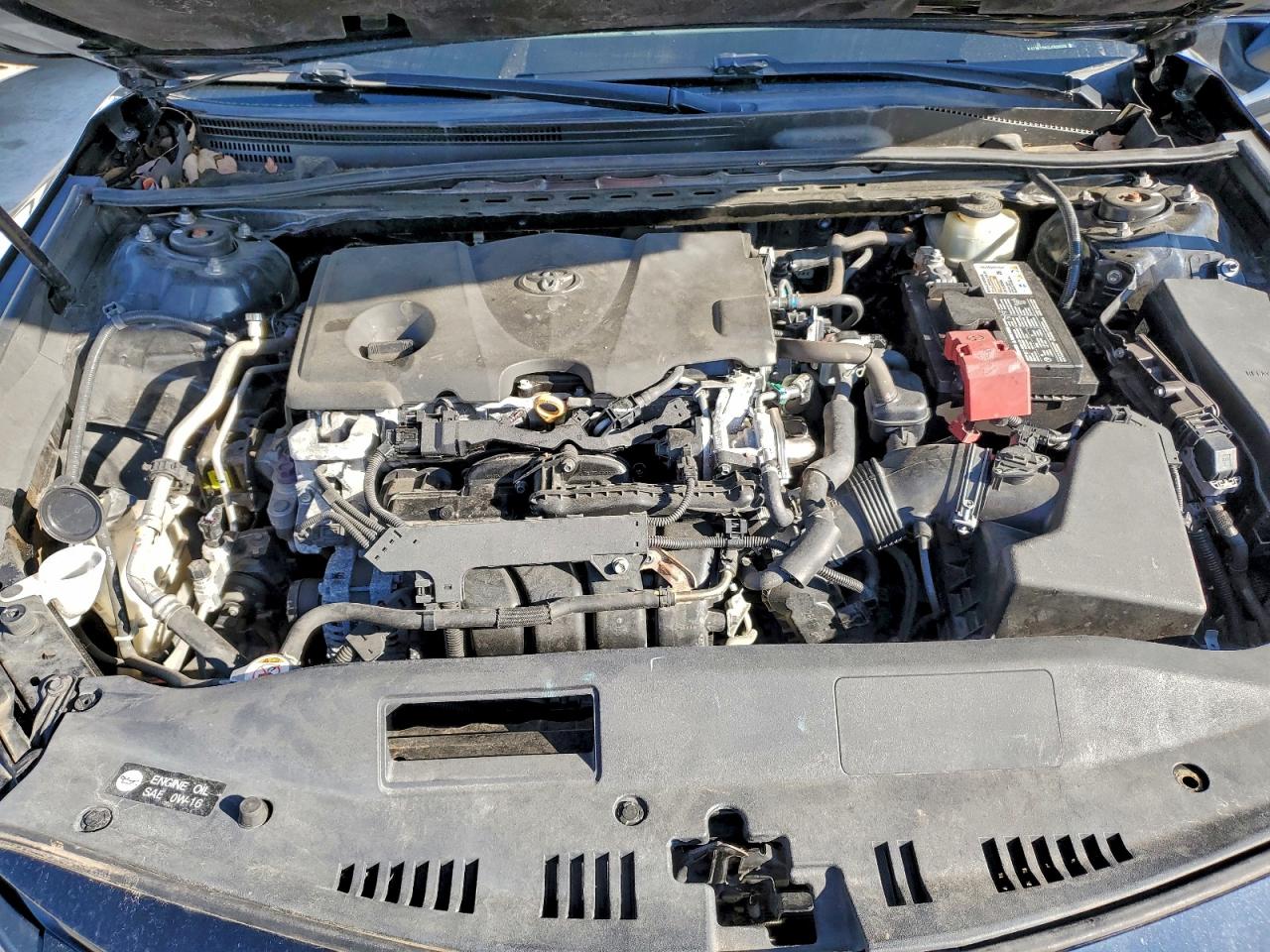 Toyota Camry L Image 8