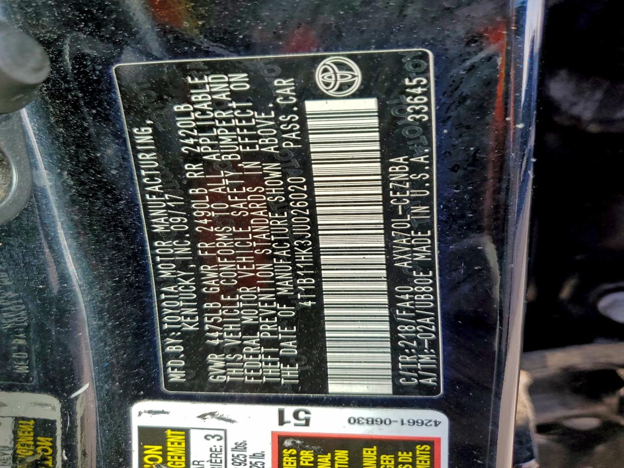 Toyota Camry L Image 10