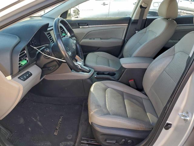 Hyundai ELANTRA Sel Image 2