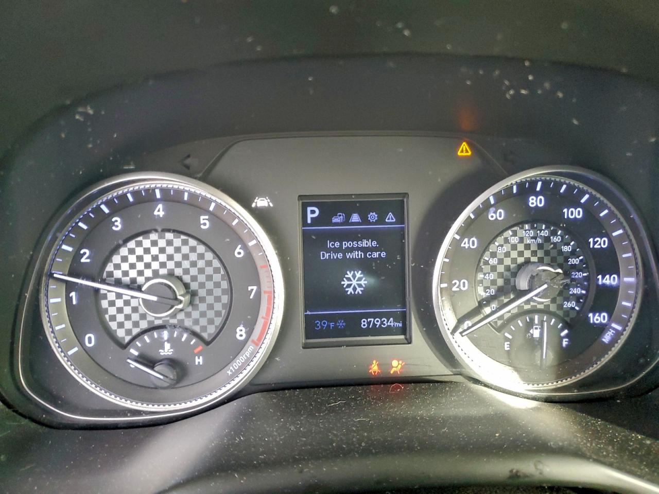 Hyundai ELANTRA Sel Image 12