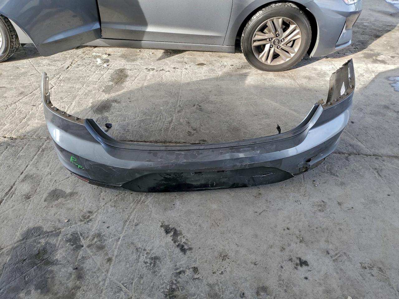 Hyundai ELANTRA Sel Image 10