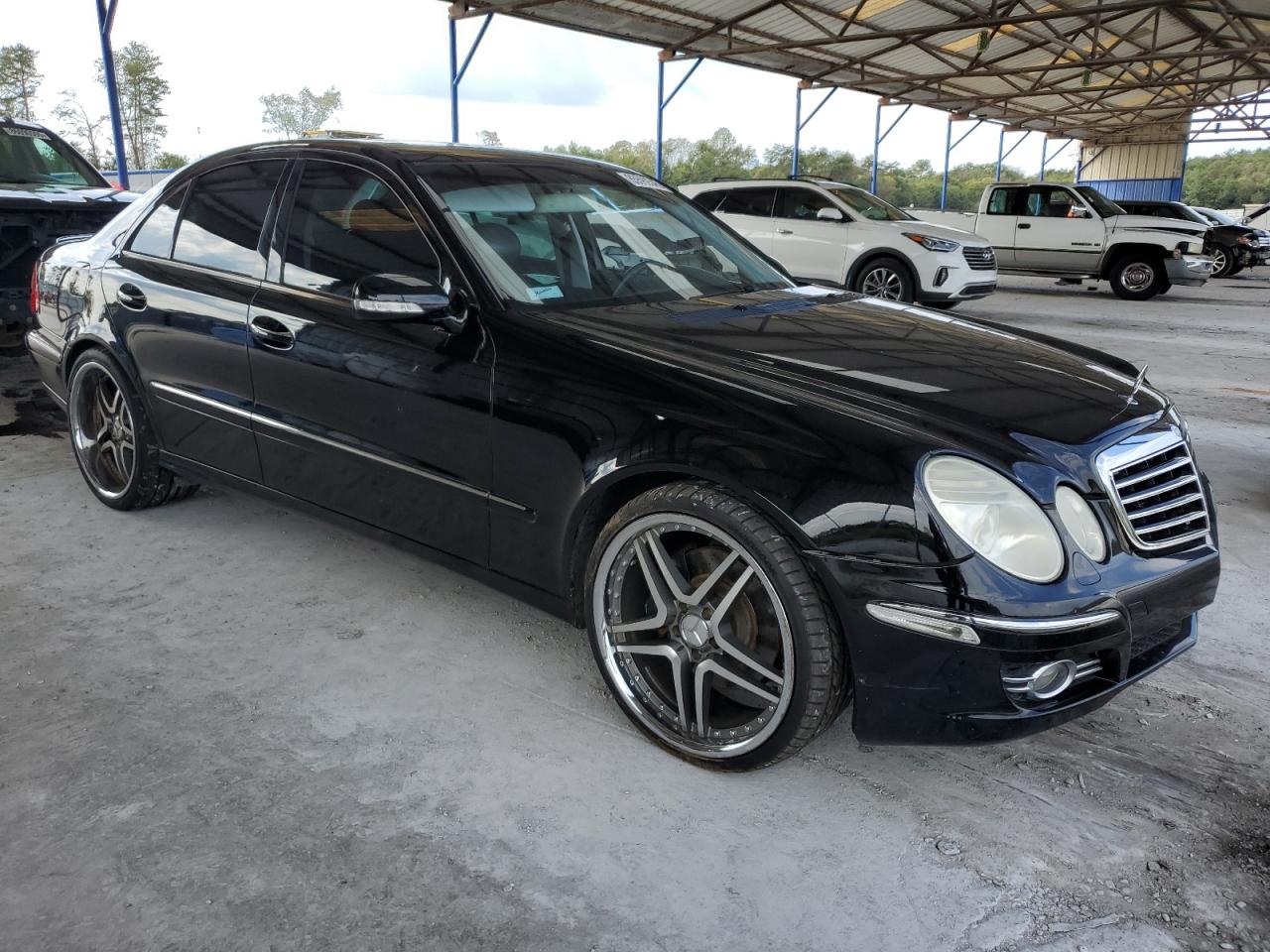 Mercedes-Benz E-Class 350 Image 3