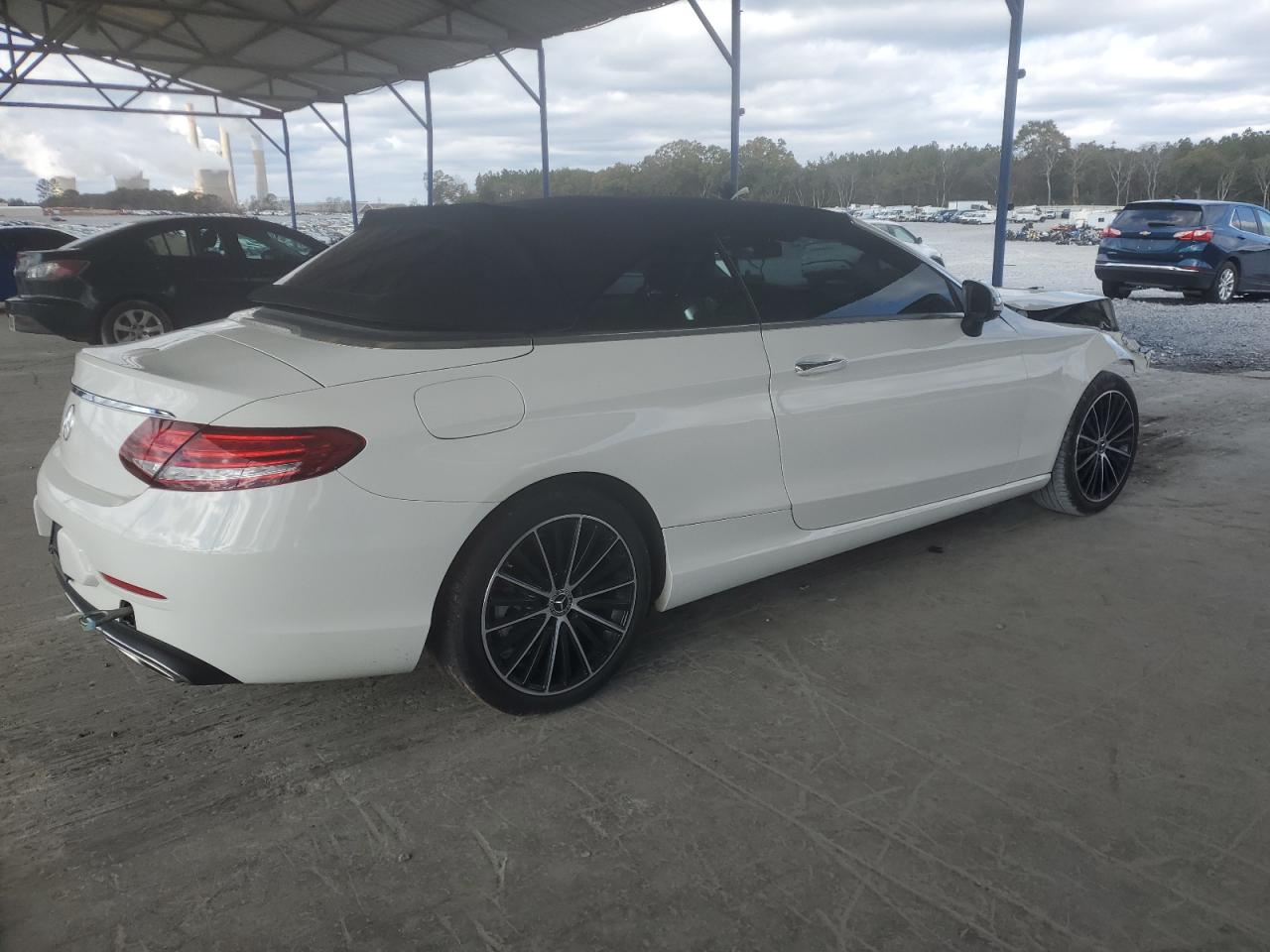 Mercedes-Benz C-Class 300 Image 2