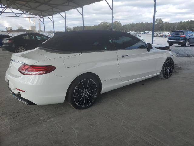 Mercedes-Benz C-Class 300 Image 2