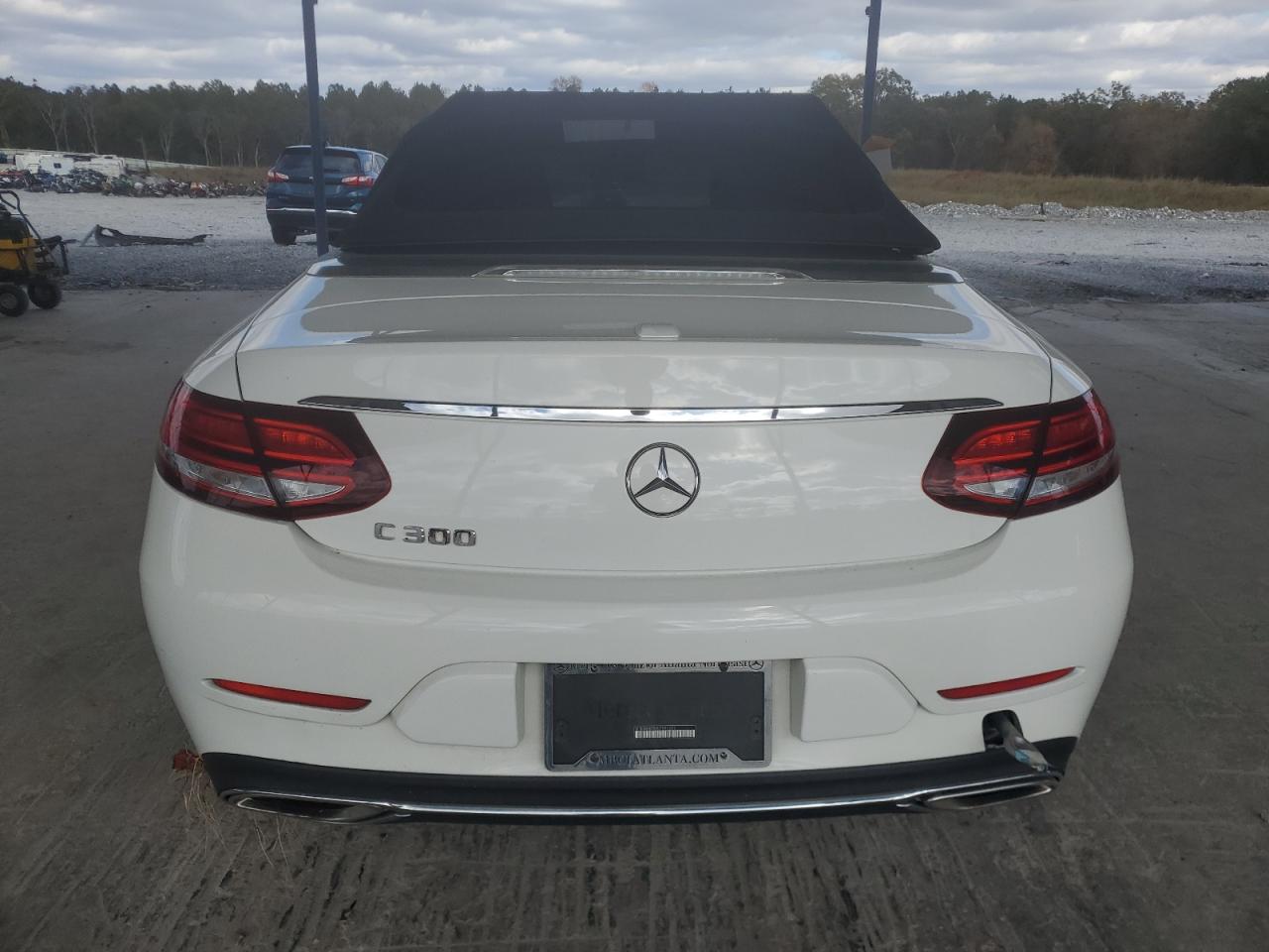 Mercedes-Benz C-Class 300 Image 7