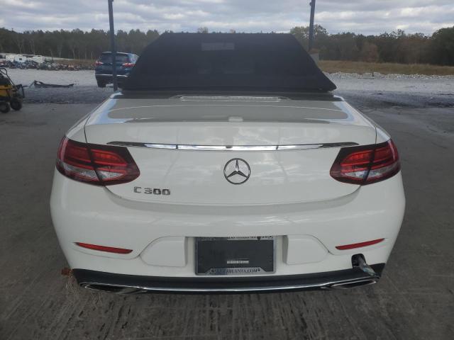 Mercedes-Benz C-Class 300 Image 7