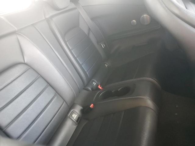 Mercedes-Benz C-Class 300 Image 8