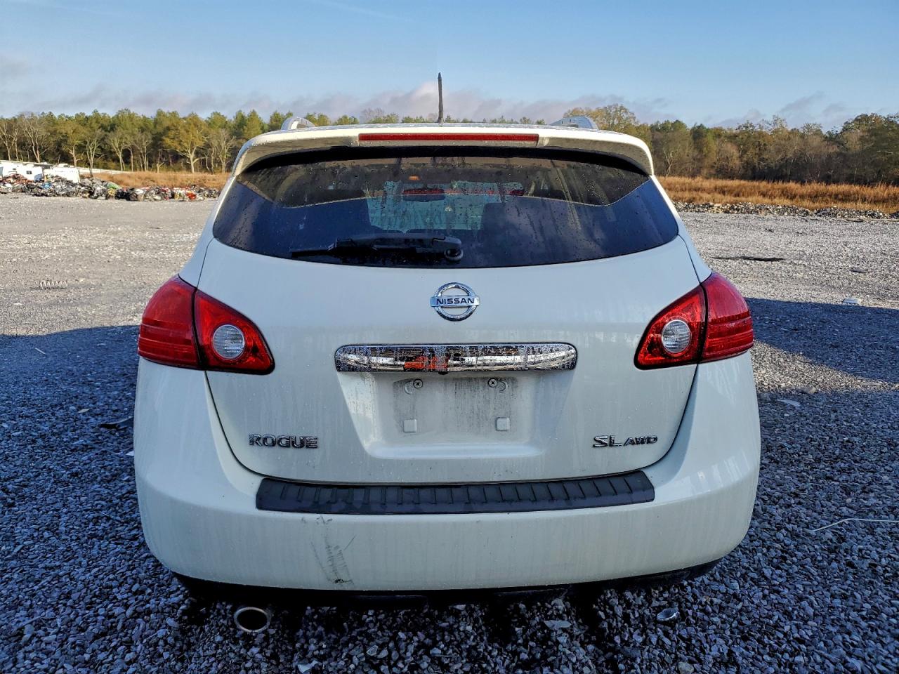 Nissan Rogue S Image 5