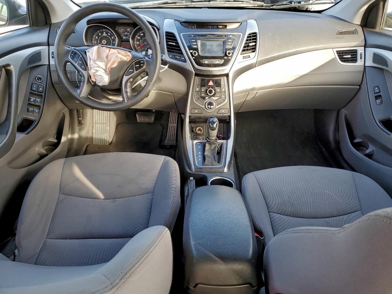Hyundai ELANTRA Se Image 5