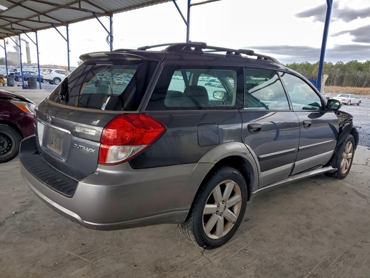Subaru Outback 2.5i Image 9