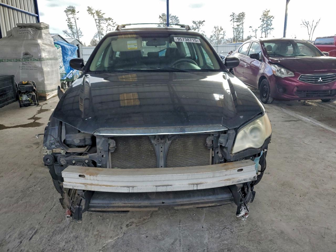 Subaru Outback 2.5i Image 5