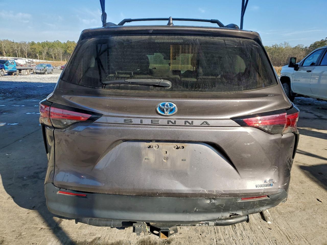 Toyota Sienna Le Image 12