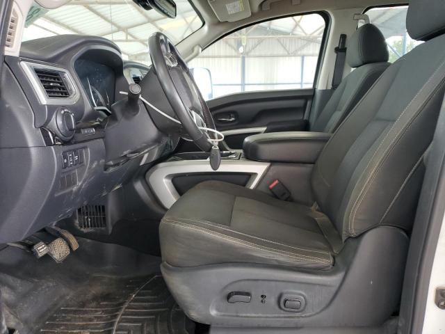 Nissan Titan Sl Image 9