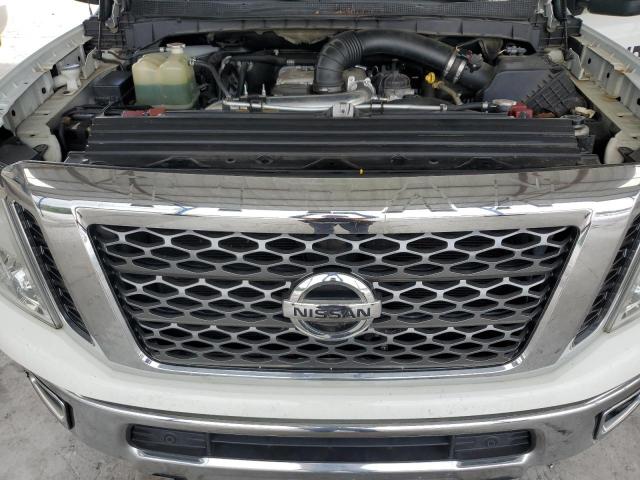 Nissan Titan Sl Image 8