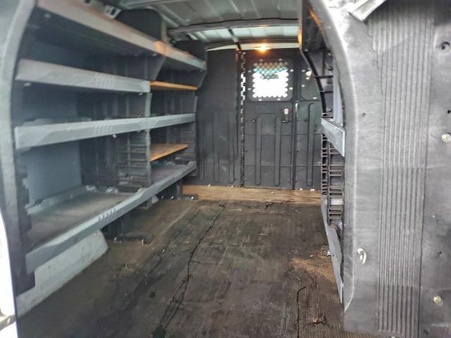 Chevrolet Express Image 12