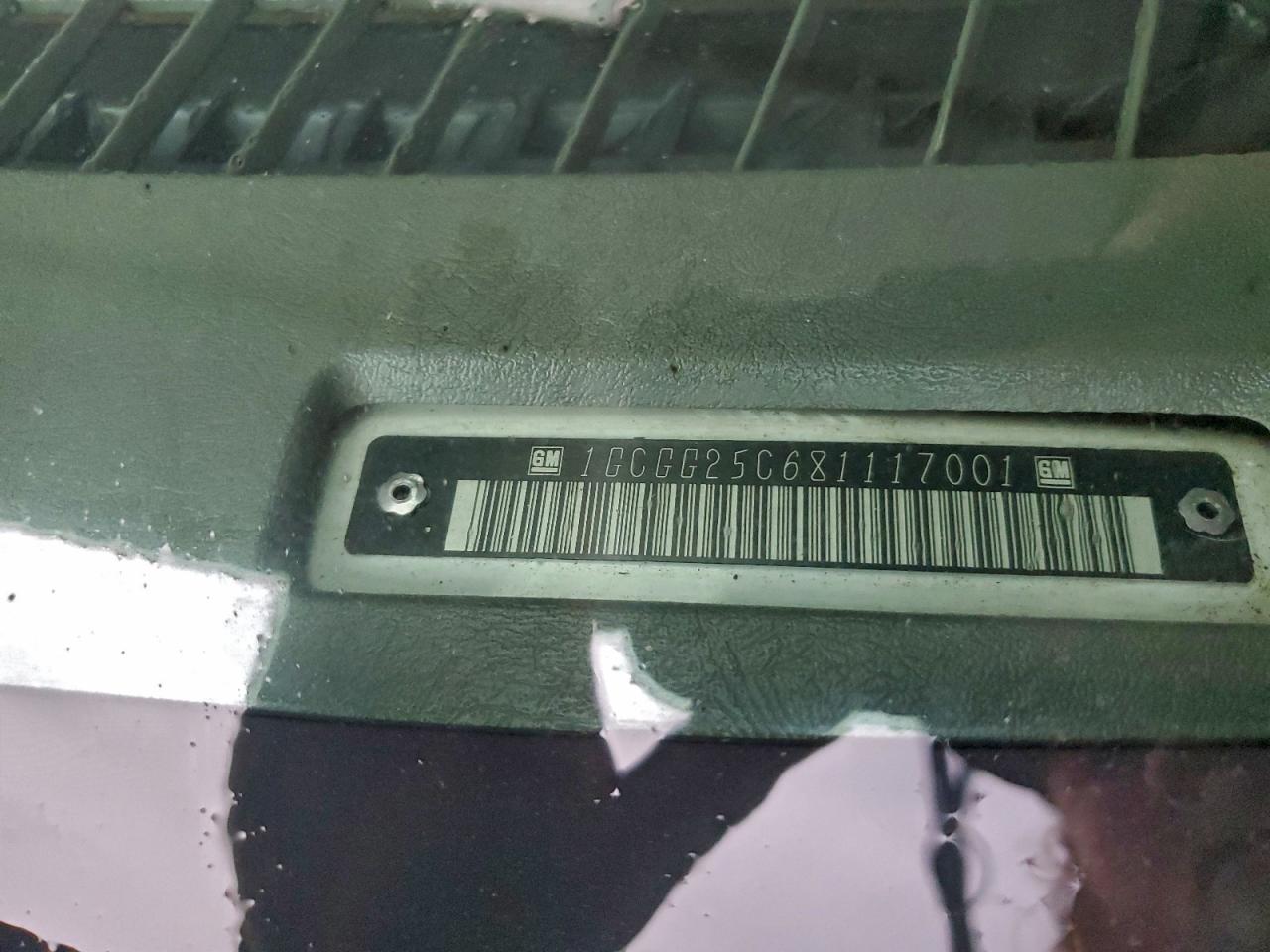 Chevrolet Express Image 13