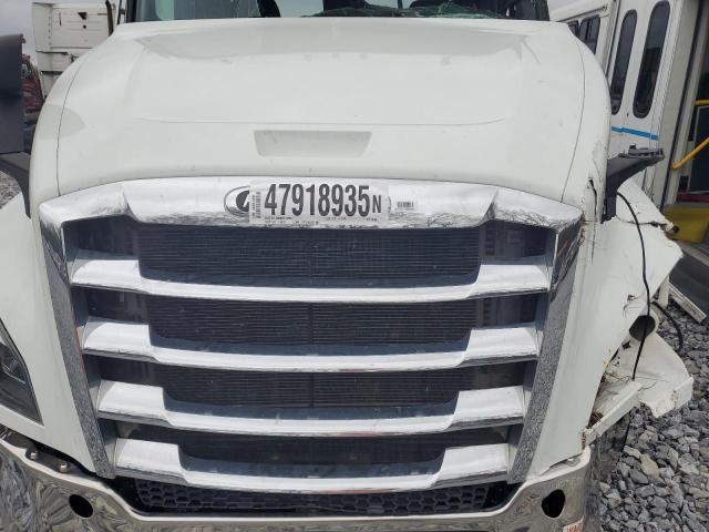 Freightliner Cascadia 1 Image 2