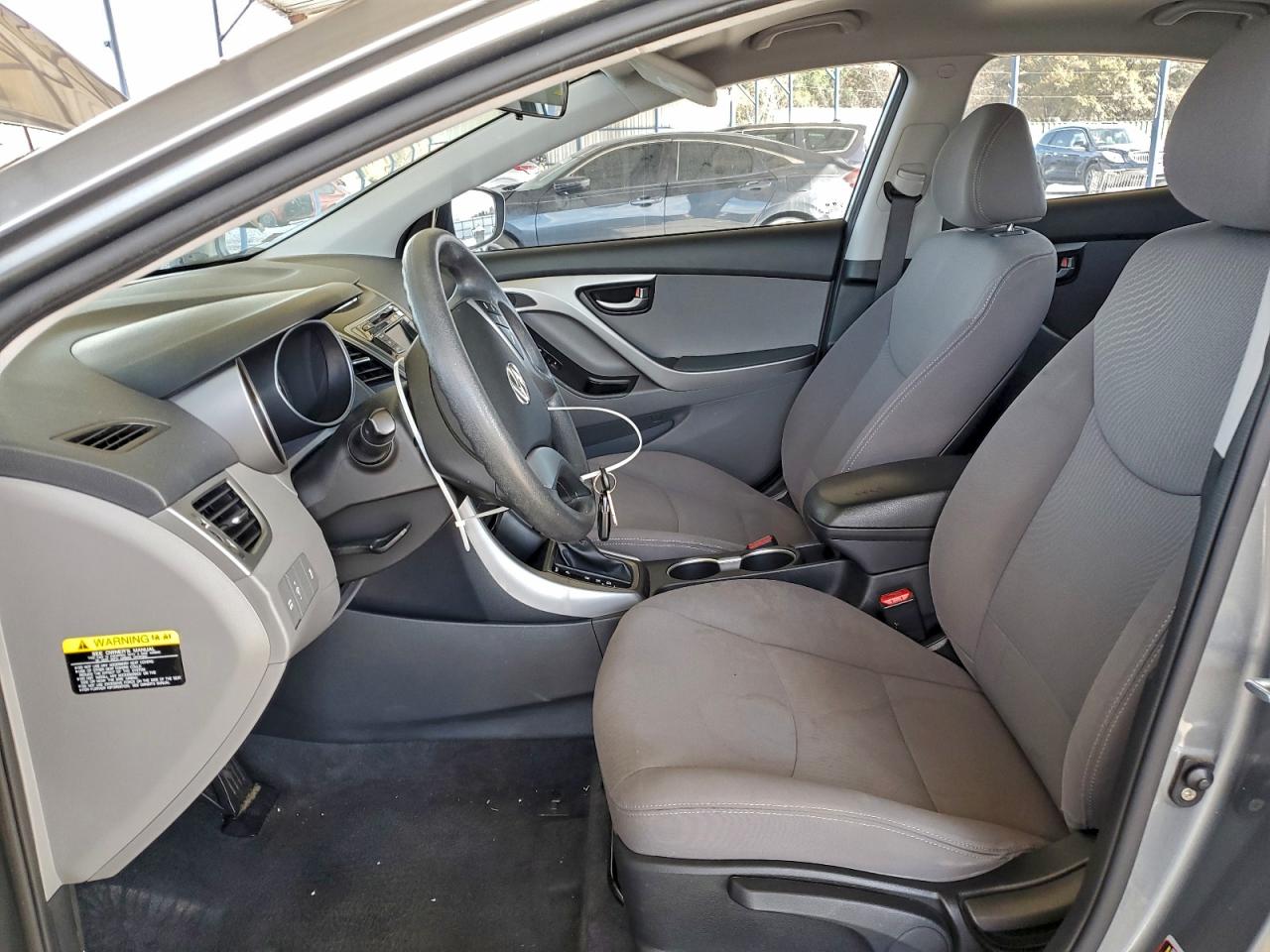 Hyundai ELANTRA Se Image 2