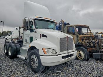  Salvage Kenworth T300