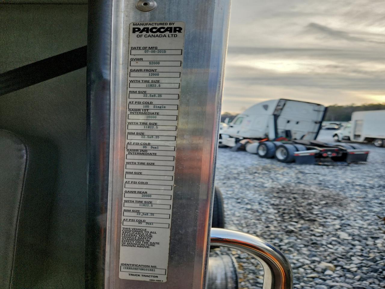 Kenworth T300 T370 Image 7