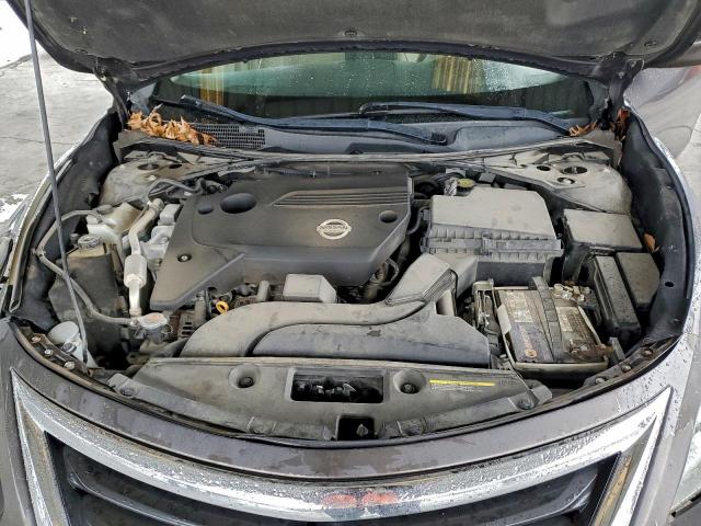 Nissan Altima 2.5 Image 9
