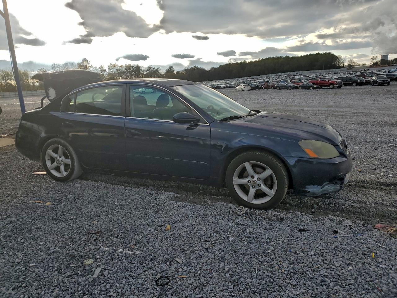 Nissan Altima Se Image 3
