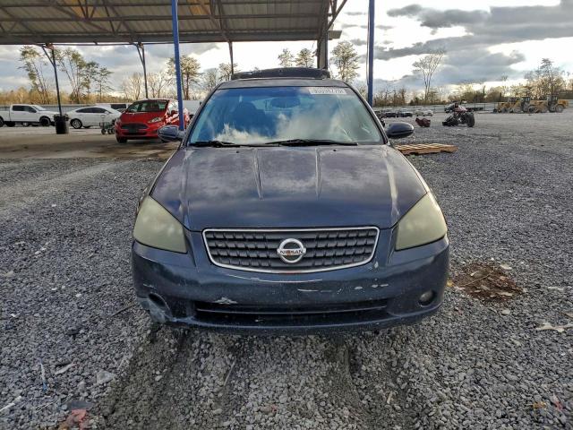 Nissan Altima Se Image 10