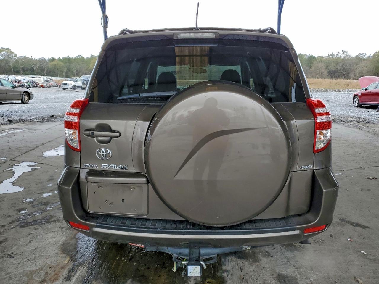 Toyota RAV4 Limited Image 9