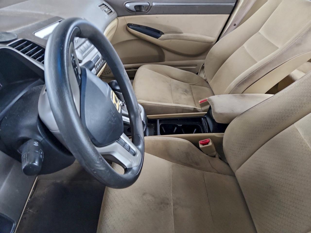 Honda Civic Hybrid Image 9