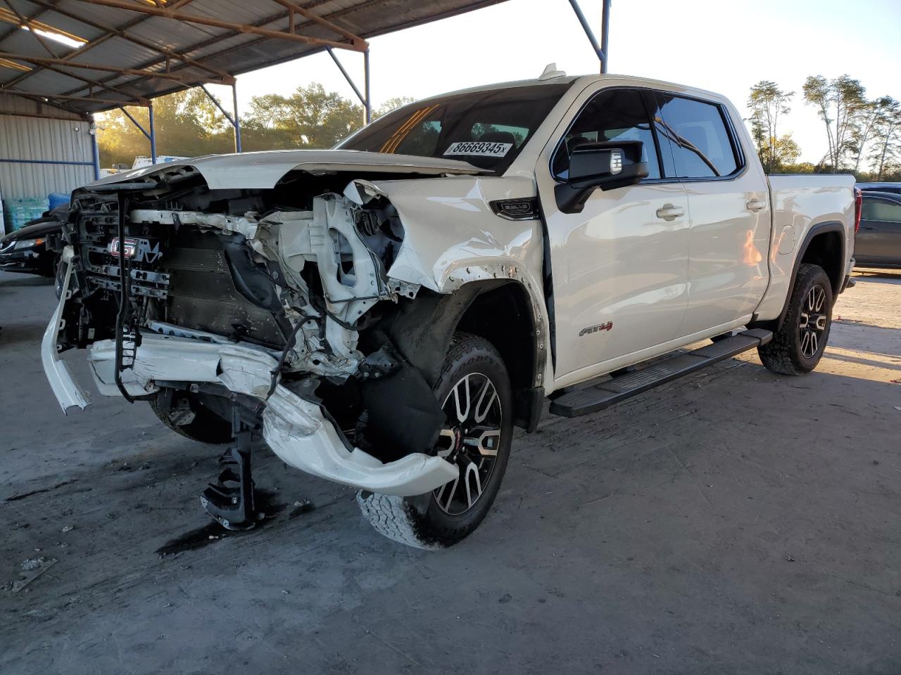 GMC Sierra K1500 At4 Image 1