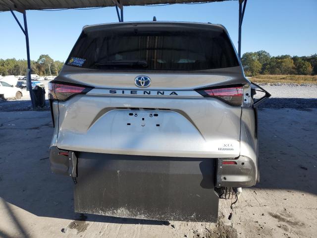 Toyota Sienna Xle Image 6