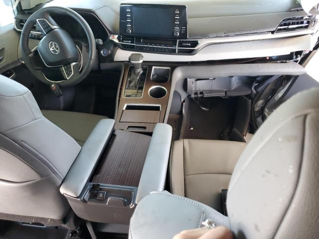 Toyota Sienna Xle Image 2