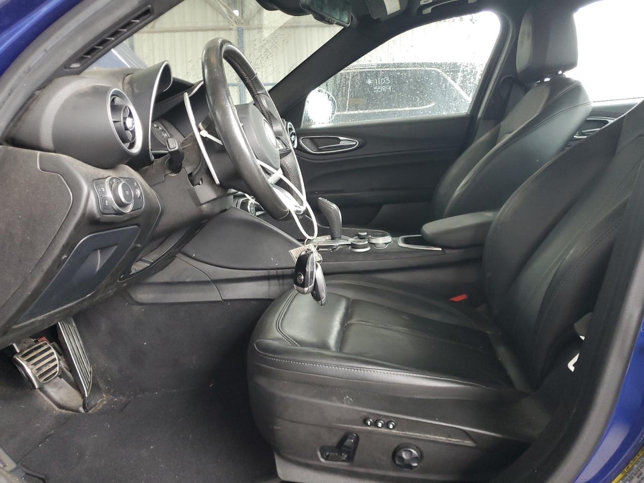 Alfa Romeo Giulia Image 9