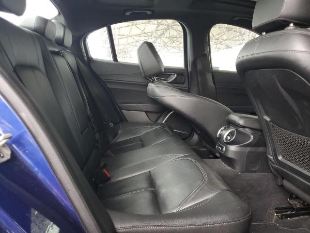 Alfa Romeo Giulia Image 10