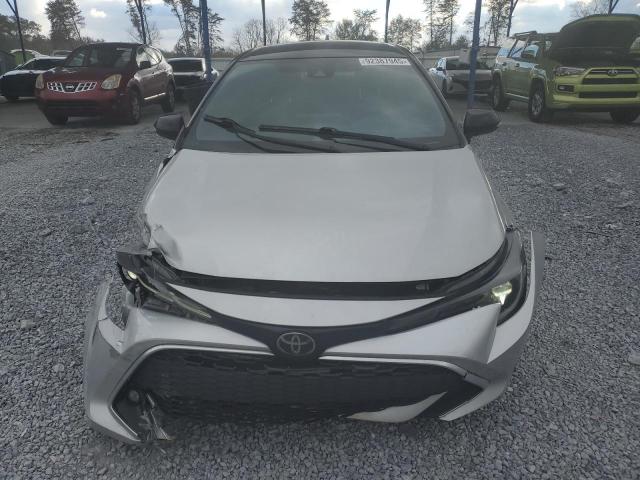 Toyota Corolla Xse Image 12