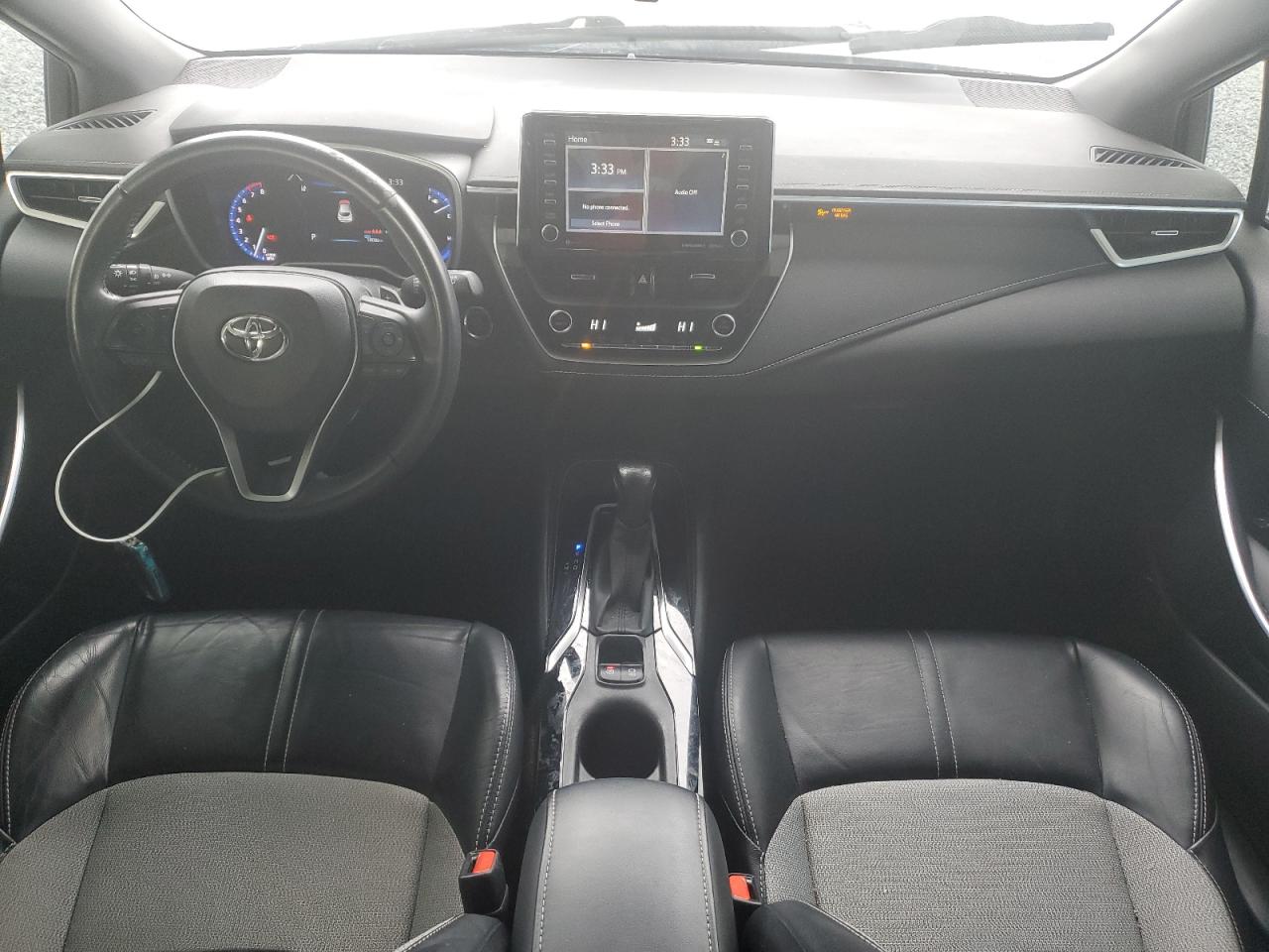 Toyota Corolla Xse Image 3