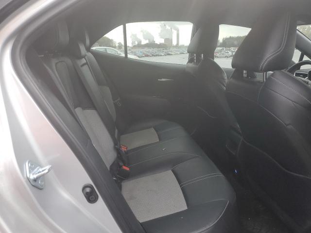 Toyota Corolla Xse Image 4