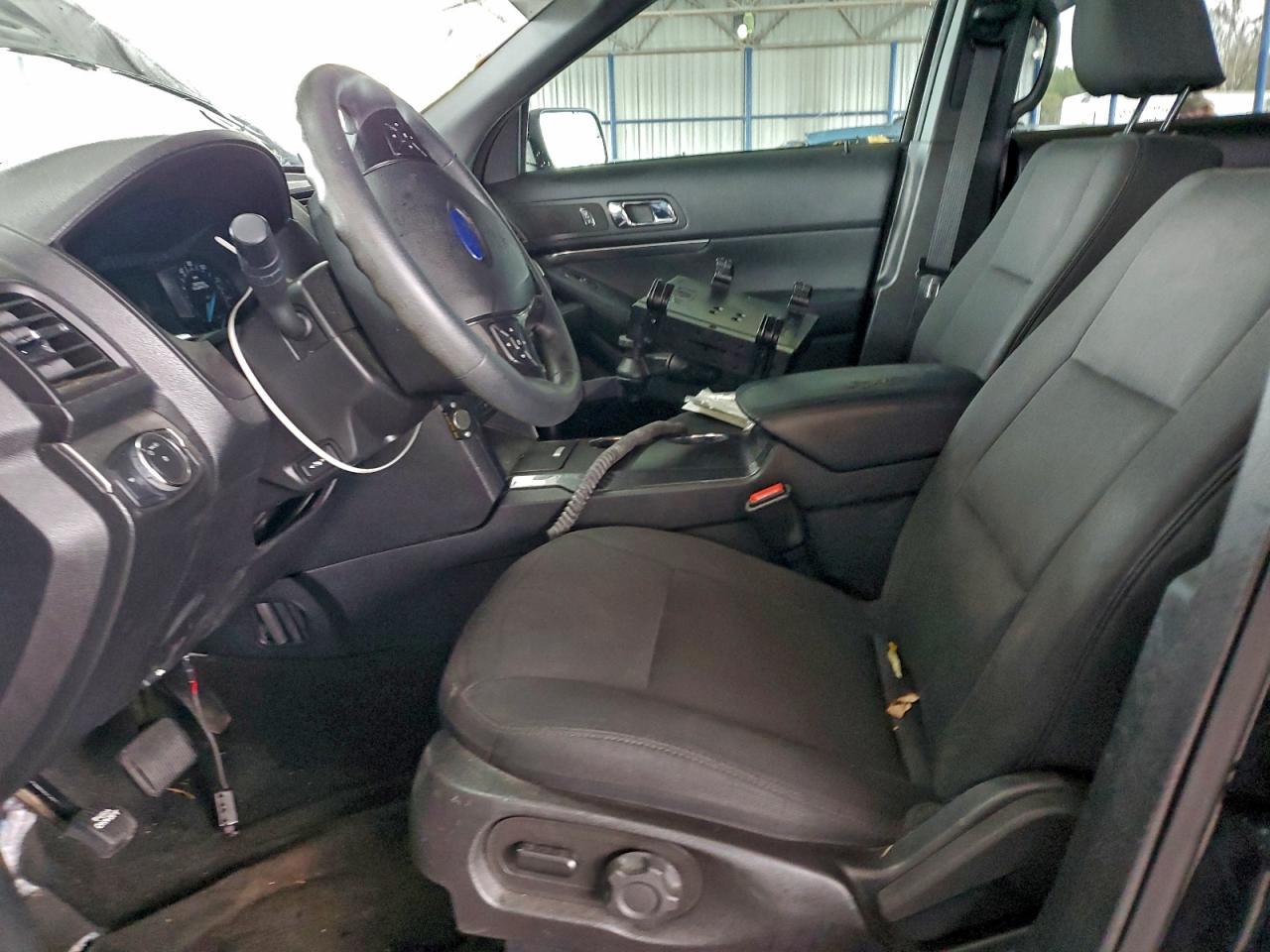 Ford Explorer Police Interceptor Image 12