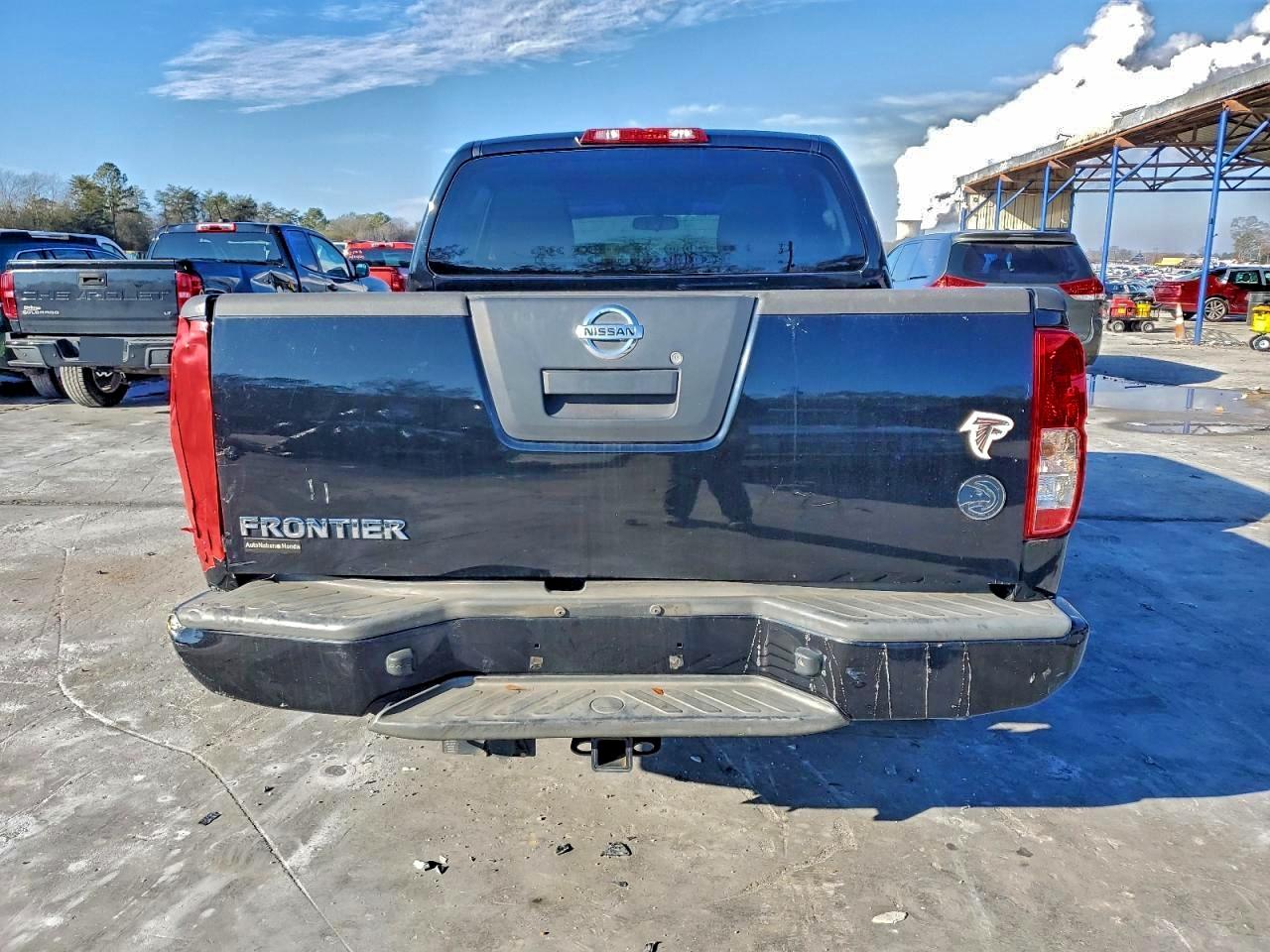Nissan Frontier S Image 12
