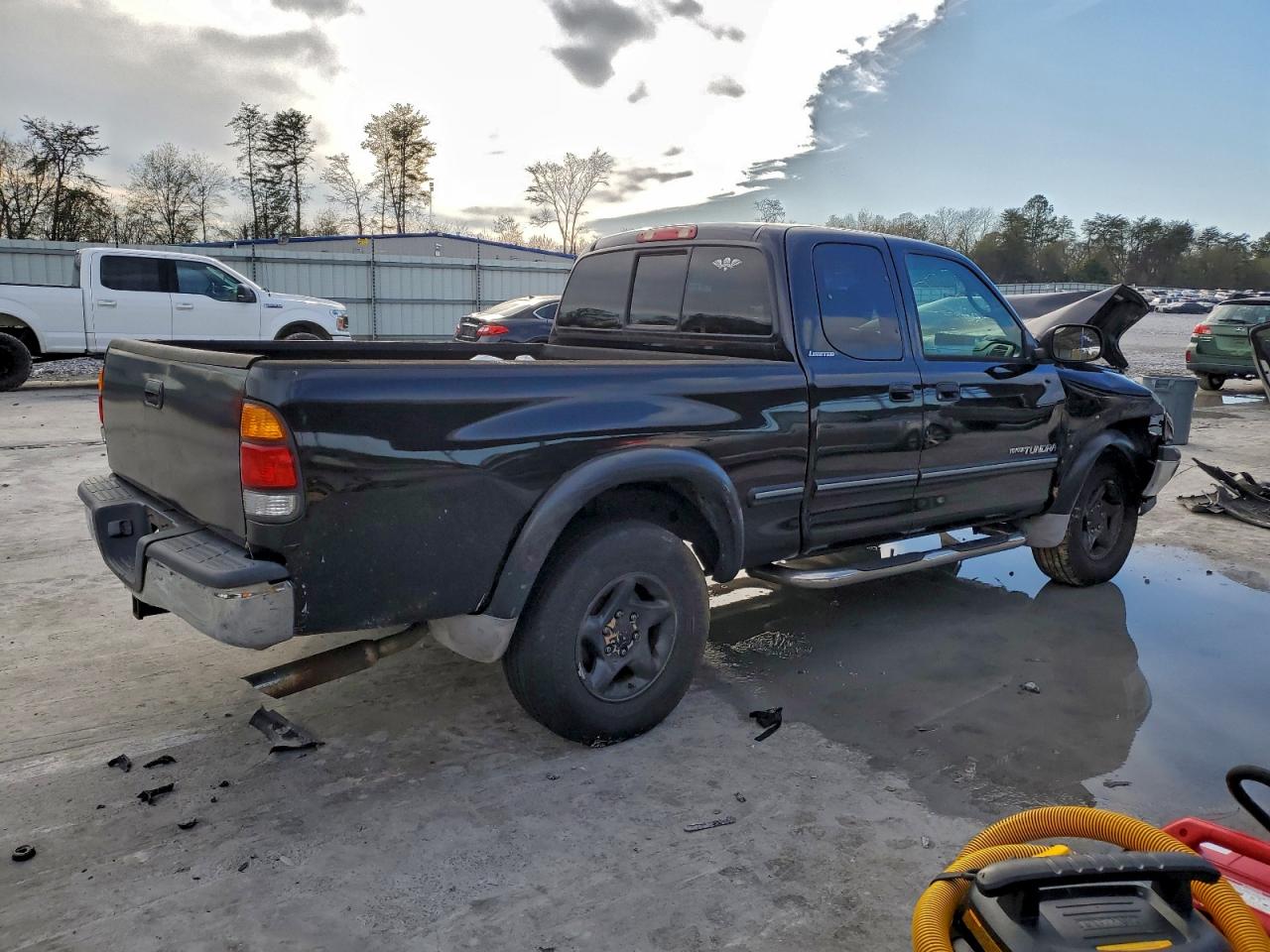 Toyota Tundra Access Cab Limited Image 10