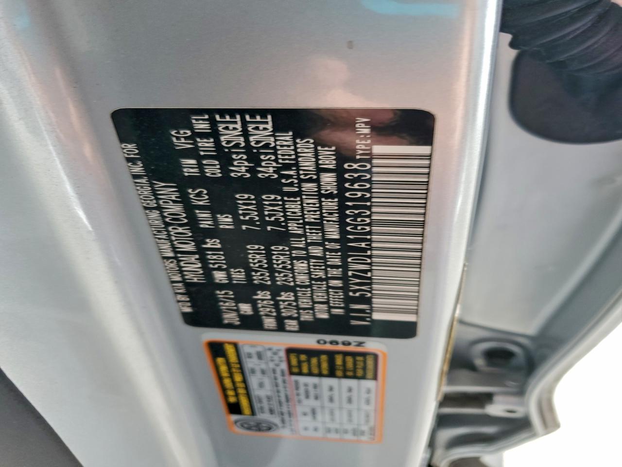 Hyundai SANTA FE Image 8