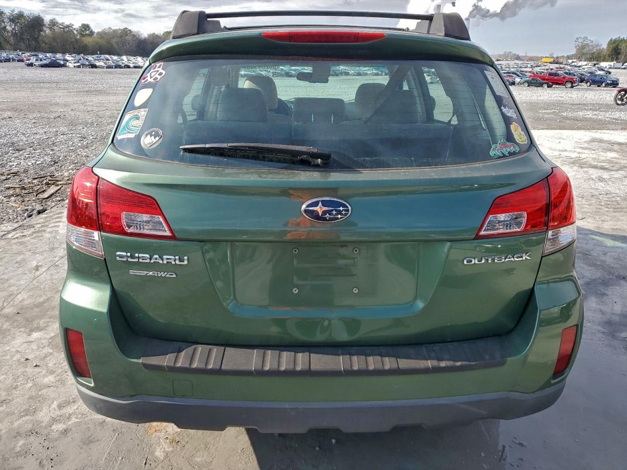 Subaru Outback 2.5i Image 11